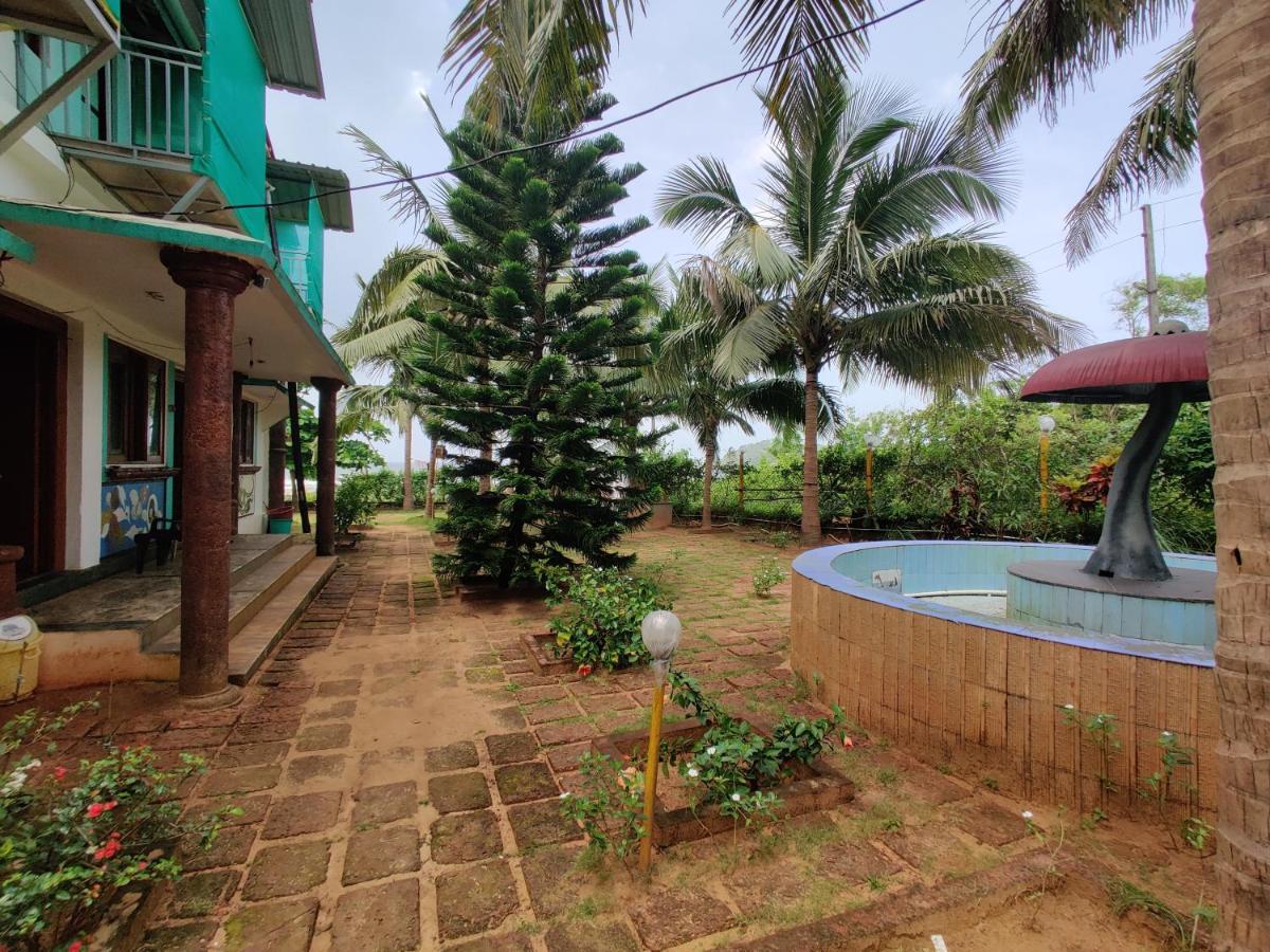 Mermaid Beach Resorts Vengurla Exterior foto